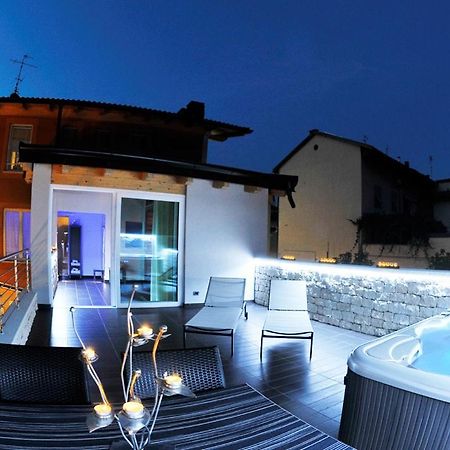 Albergo Alla Torre Caldonazzo Kültér fotó