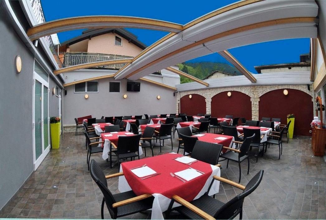 Albergo Alla Torre Caldonazzo Kültér fotó