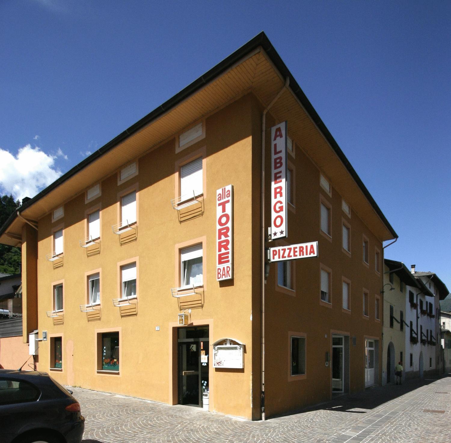 Albergo Alla Torre Caldonazzo Kültér fotó